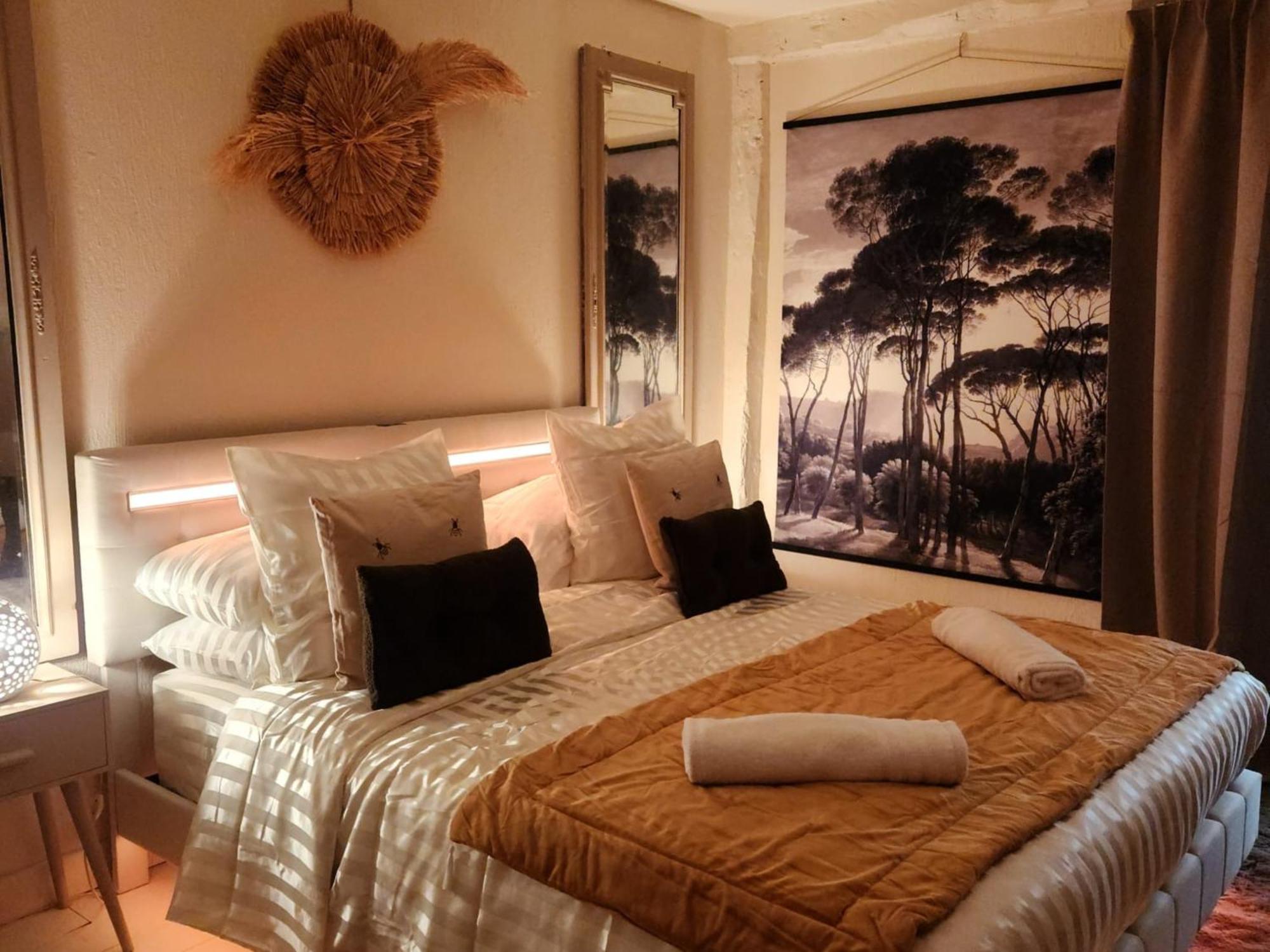 Bed and Breakfast Domaine Valenquercy Cazillac Esterno foto